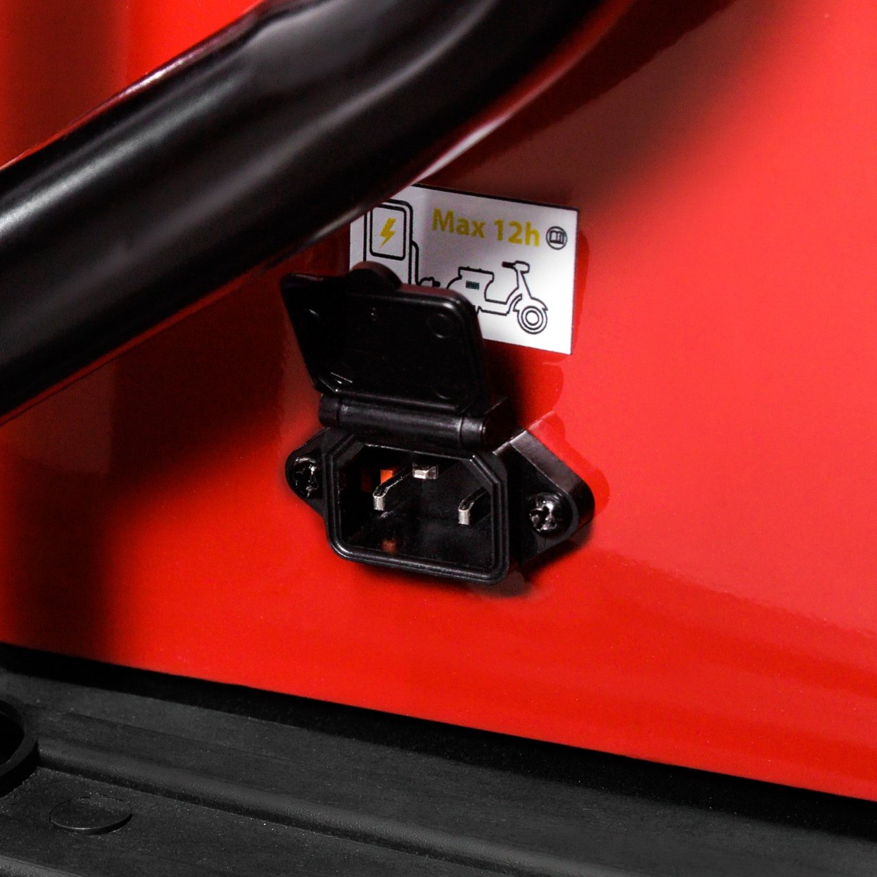 Tricicleta electrica, Volta APM5, Rosu, viteza maxima 25 km pe ora, Autonomie pana la 40 km